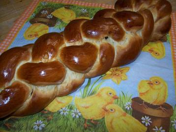 Hungarian Easter Twisted Bread/ Fonott Kalacs