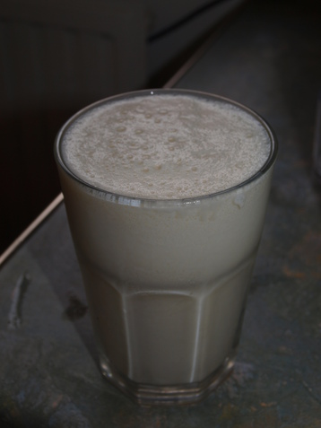 Very Easy Ice Cream and Banana Milkshake