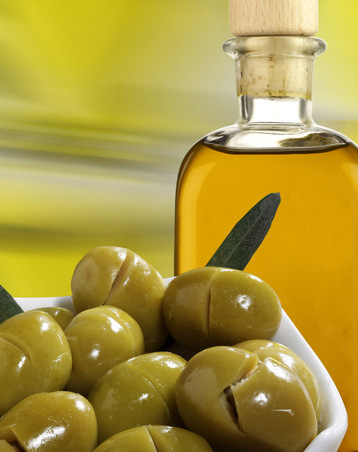 Oil Poached Garlic Purée and Roasted Garlic Oil
