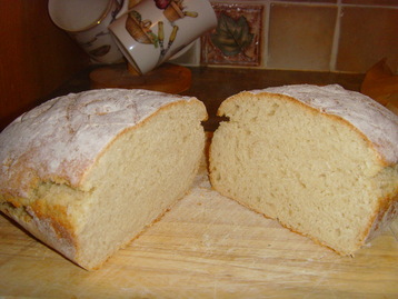 Candlebridge Bakery Traditional Soft White Bread Loaf