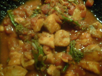 Salmon, Stir Fried with Tomatoes & Broccoli