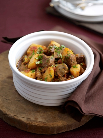 Beef and Smoked Paprika Casserole with Potatoes