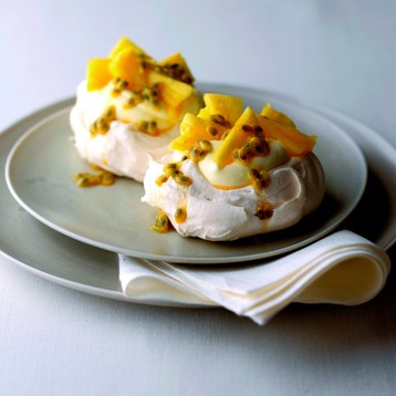 Tropical Meringues with Lemon Cream