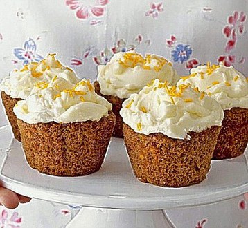 Carrot & Cream Cheese Cupcakes