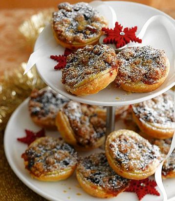 Jo Pratt's Quick Mince Pies with Orange and Cinnamon Crumble Topping
