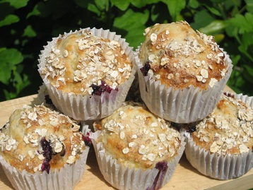 Blueberry, Banana and Oat Muffins
