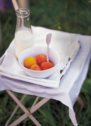 Alastair Hendy's Strawberries in Pink Champagne