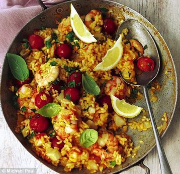 Linda Tubby's Paella with Prawns and Cherry Tomatoes