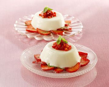 St Helen's Farm Vanilla and Honey Panna Cotta