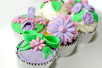 Sparkly Cup Cakes