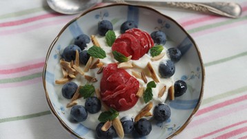 Frozen Easter Berry Eggs