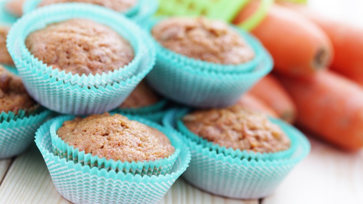 Healthy Carrot Cake Muffins