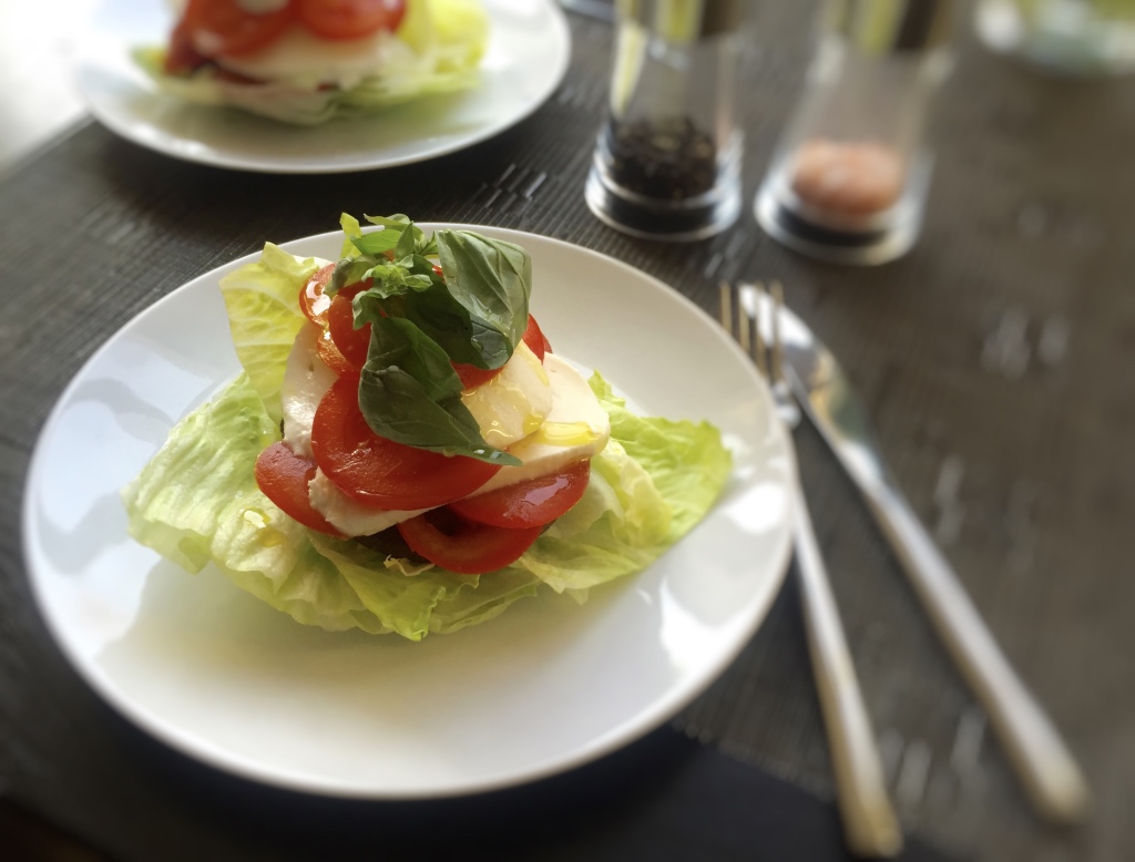 Fresh tomato and Mozzarella salad